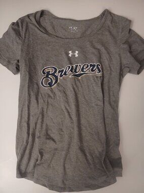 Under armour S/M Milwaukee Brewers Womens Gray Shirt